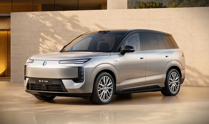 BYD Denza N8: 1.193-PS-Dreimotor-SUV enthüllt