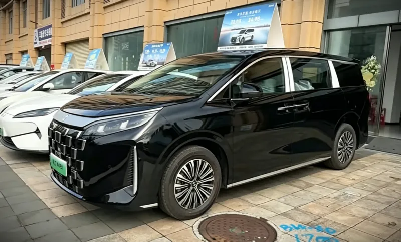 BYD Linghui M9: Hybrid-Van ersetzt schwächelnden Xia – Händlerstart