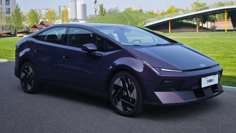 Hyundai Ioniq V: 800-Volt-Limousine startet ab 14.100 € in China