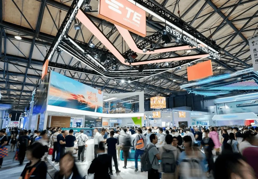 TE & Komax: Alu-Kabel sollen 60 % leichter werden