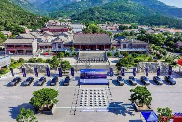 Voyah Taishan: 1.400-km-EREV-SUV ab Ende 2026 in China
